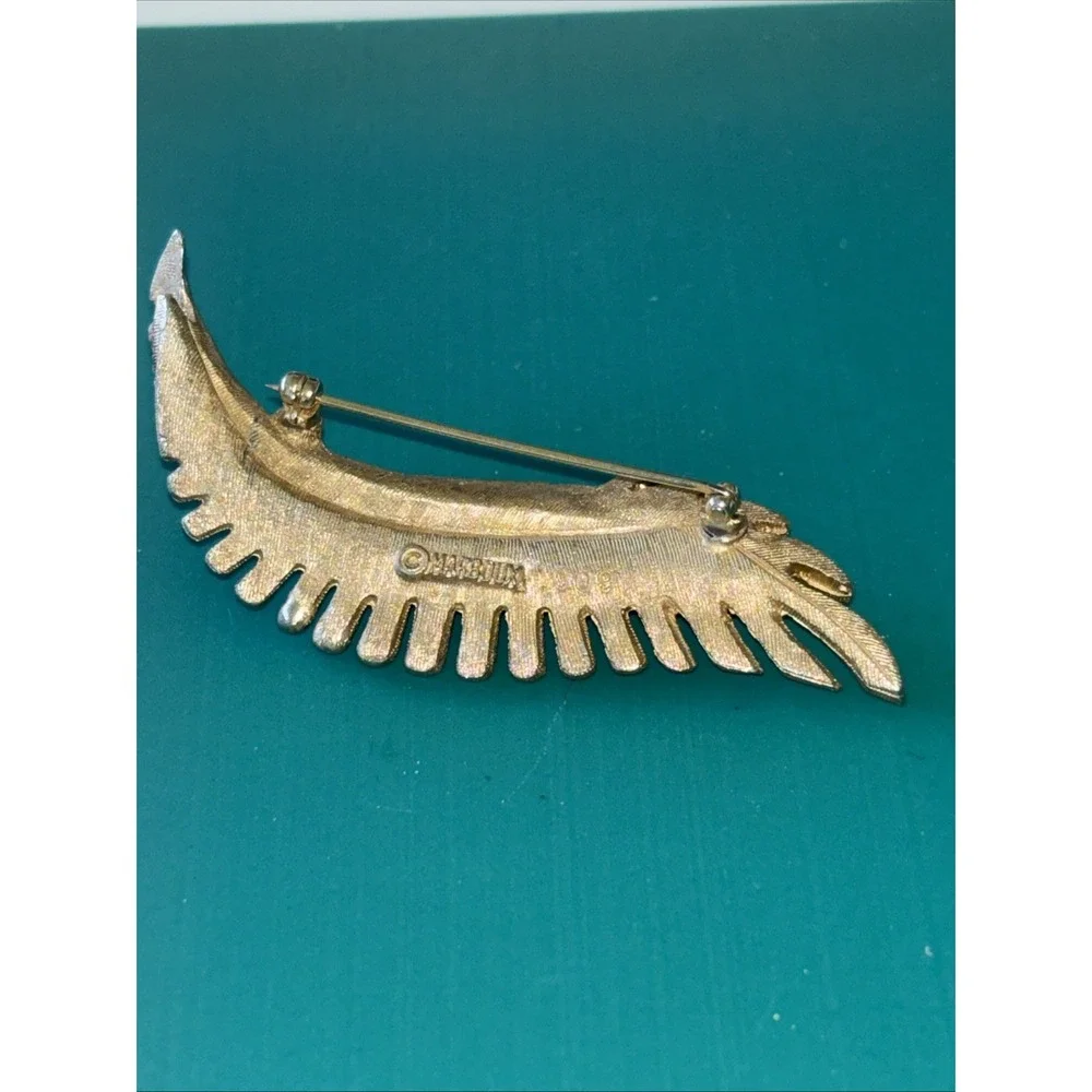 Vintage Signed MARBOUX Goldtone Textured LEAF Shape Pin Brooch #1009